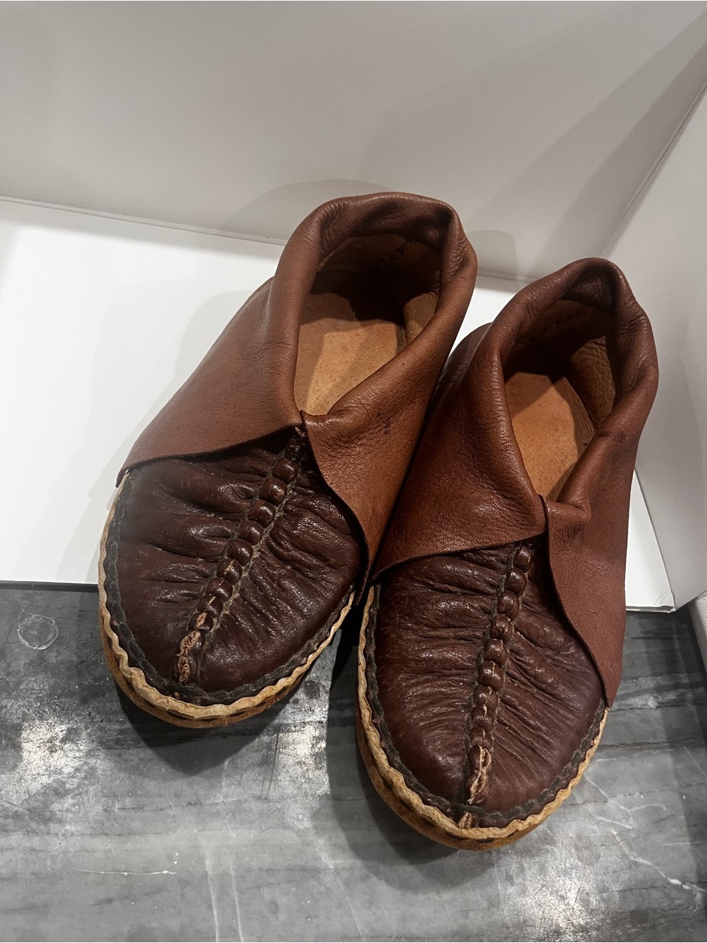 Poppen Poppin Moccasins Women’s Size 7 Deerskin Handmade Indigenous REN Fair
